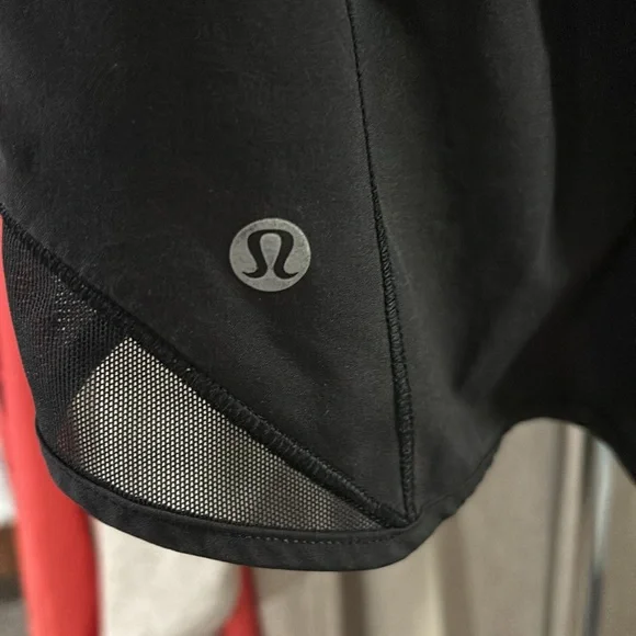 ❌SOLD❌ Lululemon black running shorts with reflective strip - Picture 3 of 7